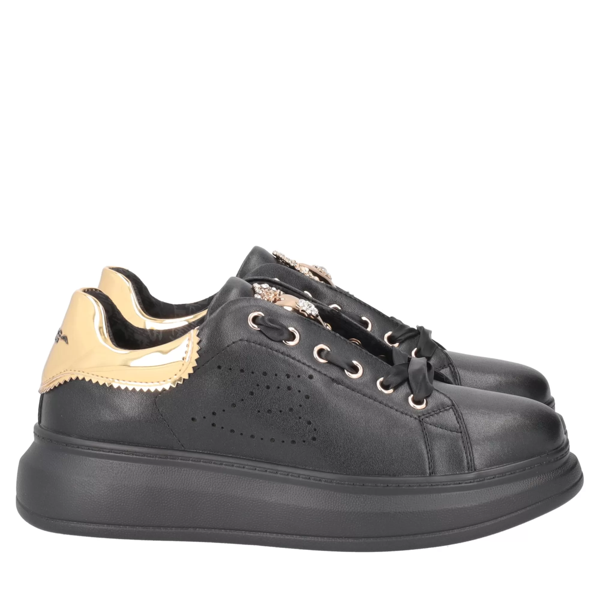 Sneakers*Tosca Blu Sneaker "Allison" In Nappa Nera Con Accessorio Cuore Nero
